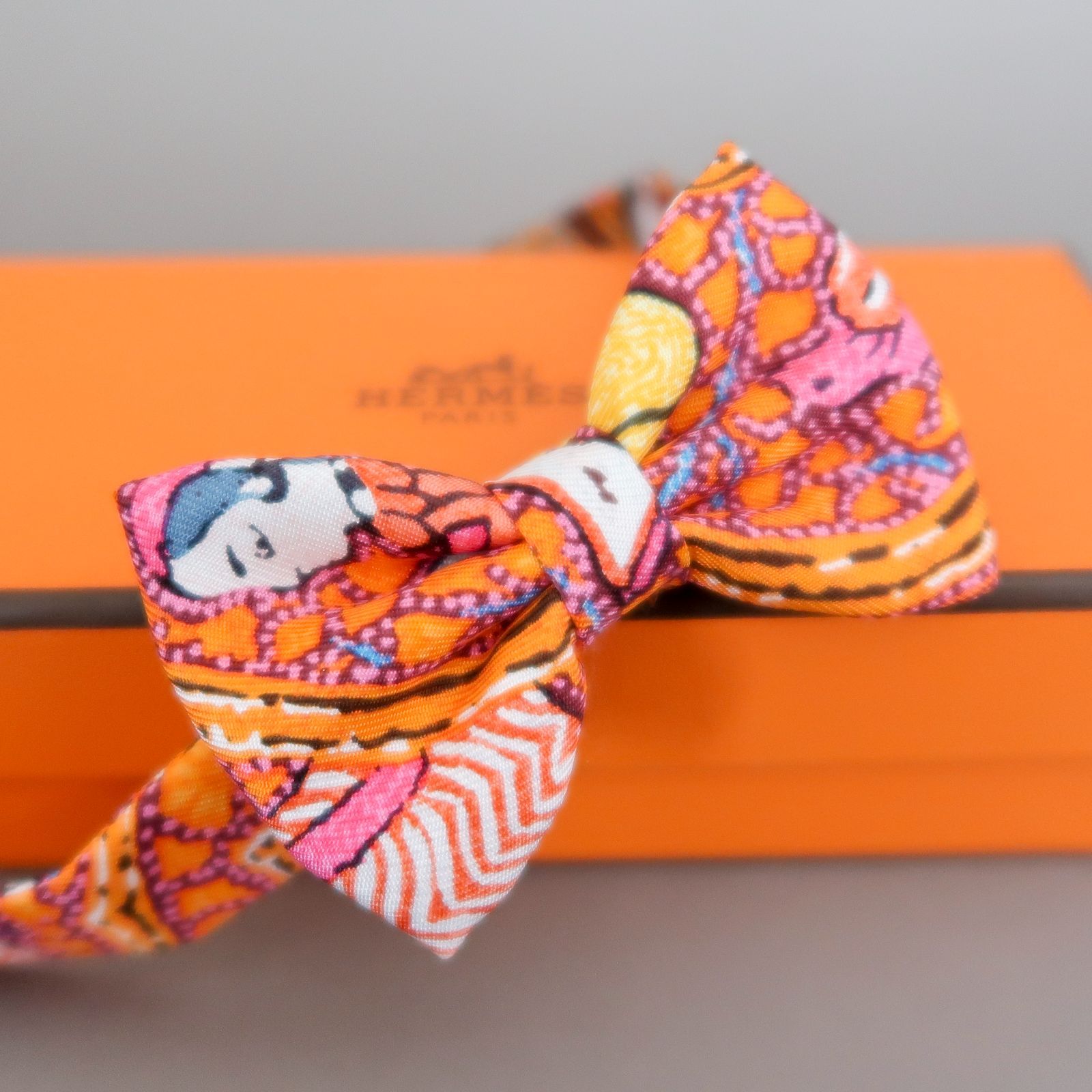 【美品】エルメス HERMES 蝶ネクタイ ヌーパピヨン 楽天市場】HERMES エルメス 蝶ネクタイ NOED PAPILLON EN CARRE