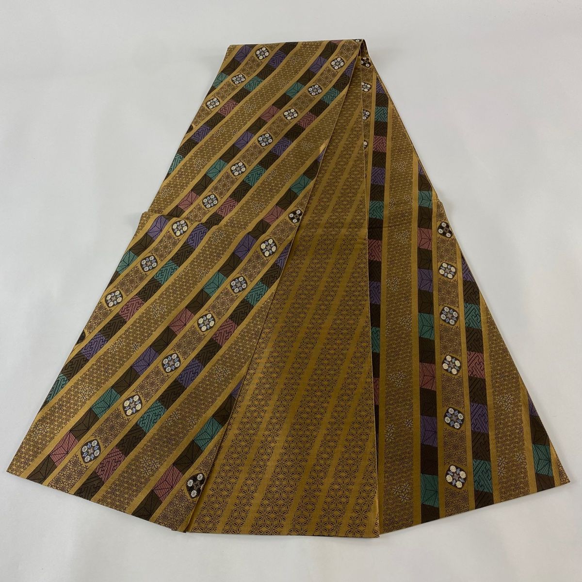 袋帯 美品 秀品 花 紗綾形 茶色 全通 正絹 【中古】