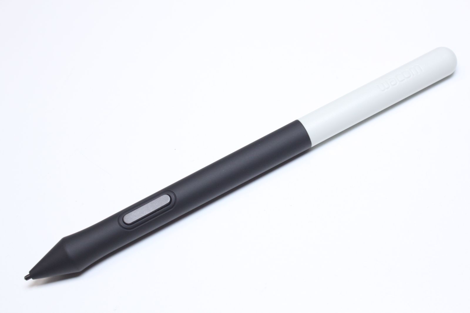 Wacom One 13/DTC133/13.3インチ/液晶ペンタブレット ⑤ 公式