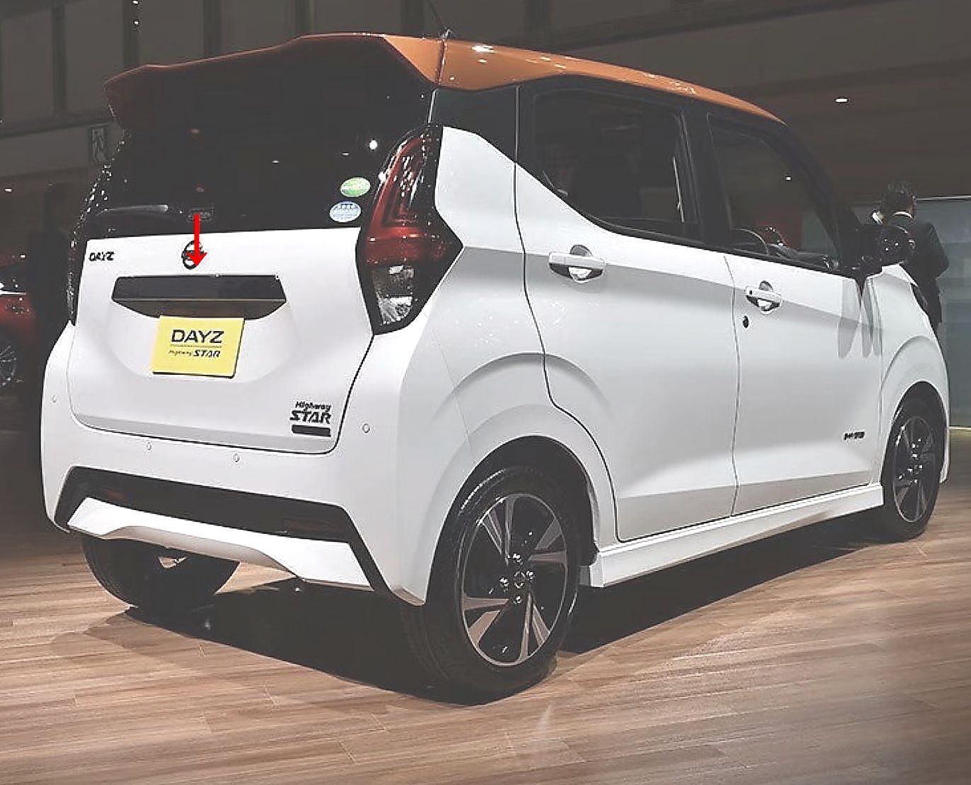 日産 デイズ DAYZ 三菱 eK ワゴン クロス スペース テールゲート