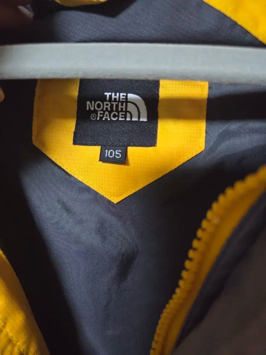 ウィンドブレーカー THE NORTH FACE(ザ・ノース・フェイス) 105