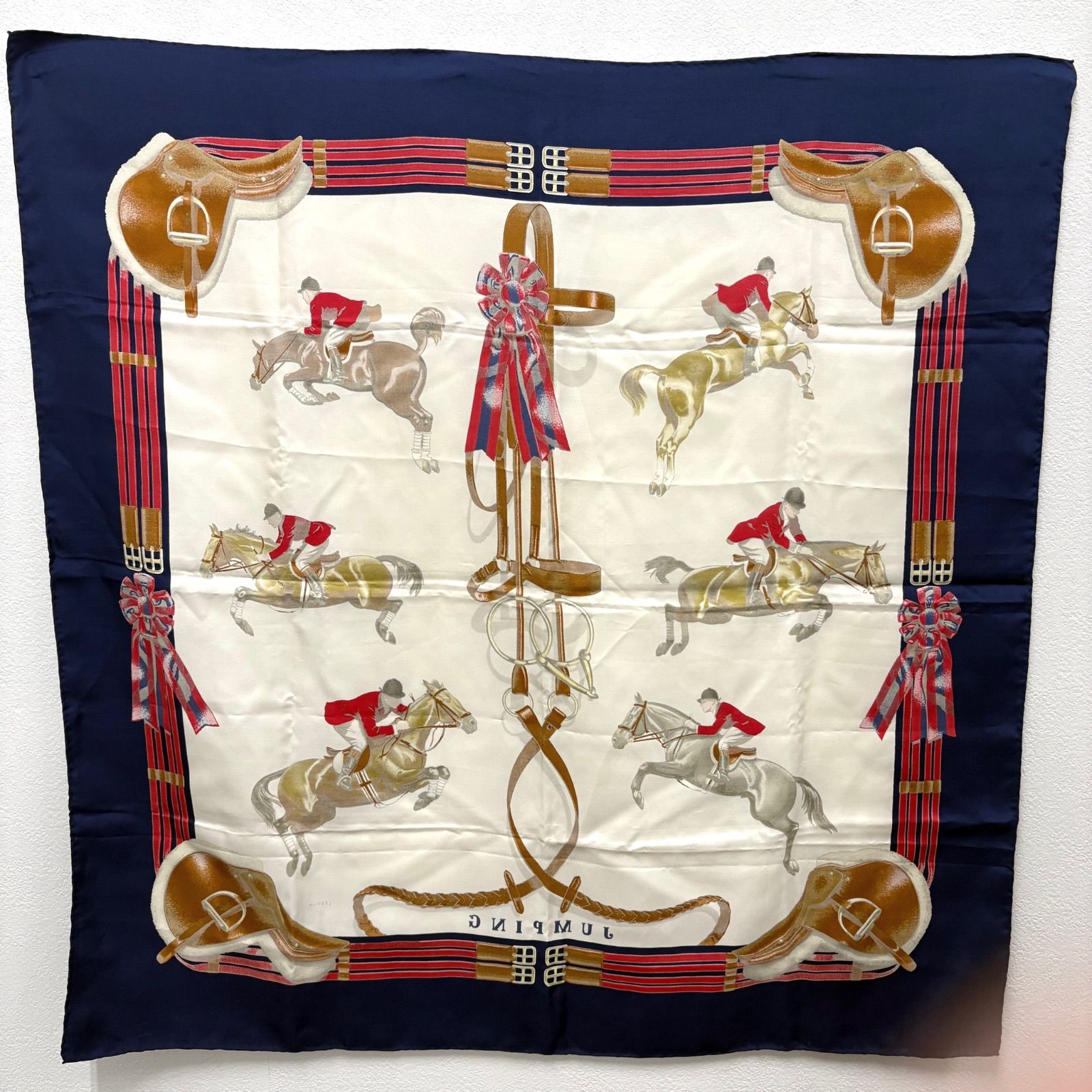 HERMES エルメス スカーフ　カレ90　乗馬　ジャンピング　シルク HERMES エルメス スカーフ カレ90 乗馬 ジャンピング シルク
