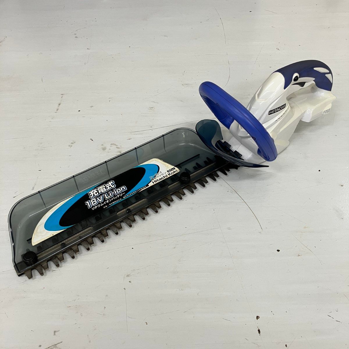 ЗЗHITACHI 日立 18v 400mm コードレス植木バリカン バッテリーx2 充電器付 FCH18DSL ホワイト×ブルー