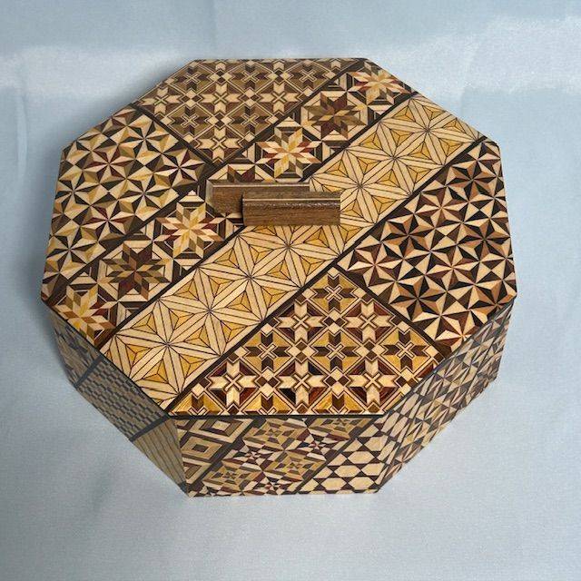 箱根寄木細工 八角菓子器 - メルカリ