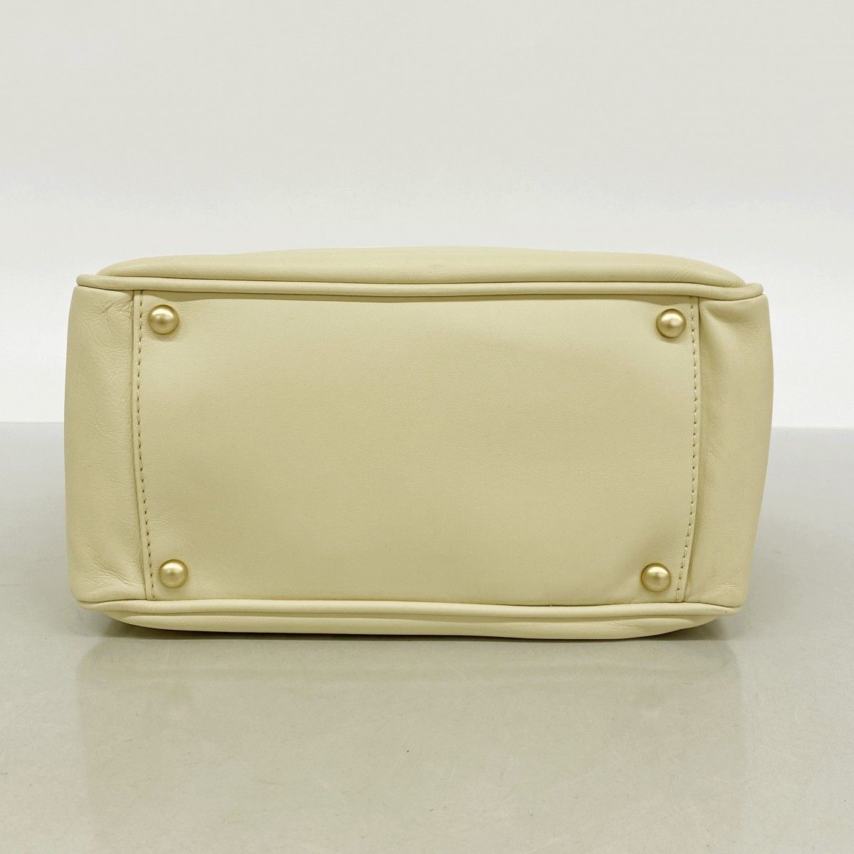 5ib1734-h シャネル トートバッグ カメリア ラムスキン ベージュ ゴールド金具 レディース DECORATOM_COM_BR