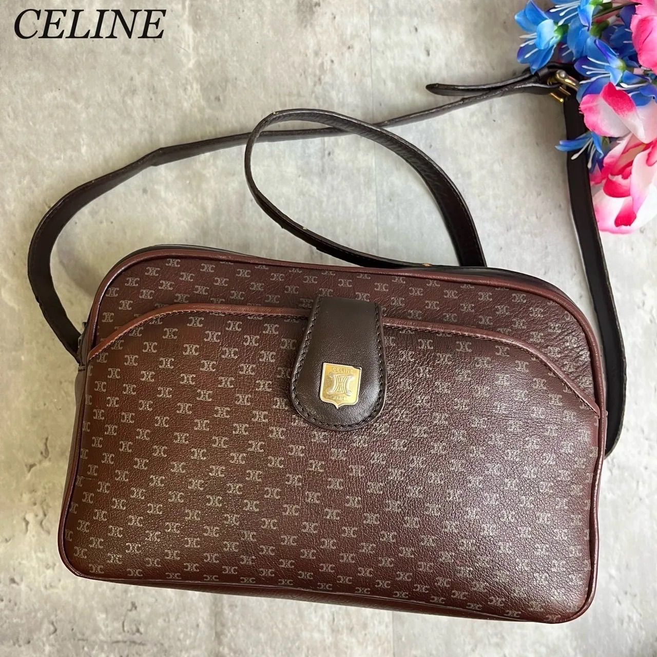 ✨極美品✨ OLDCELINE オールドセリーヌ ショルダーバッグ トリオンフ マカダム柄 ロゴ総柄 ゴールド金具 ロゴ刻印 肩掛け 斜め掛け レザー  ブラウン 茶色 レディース - メルカリ