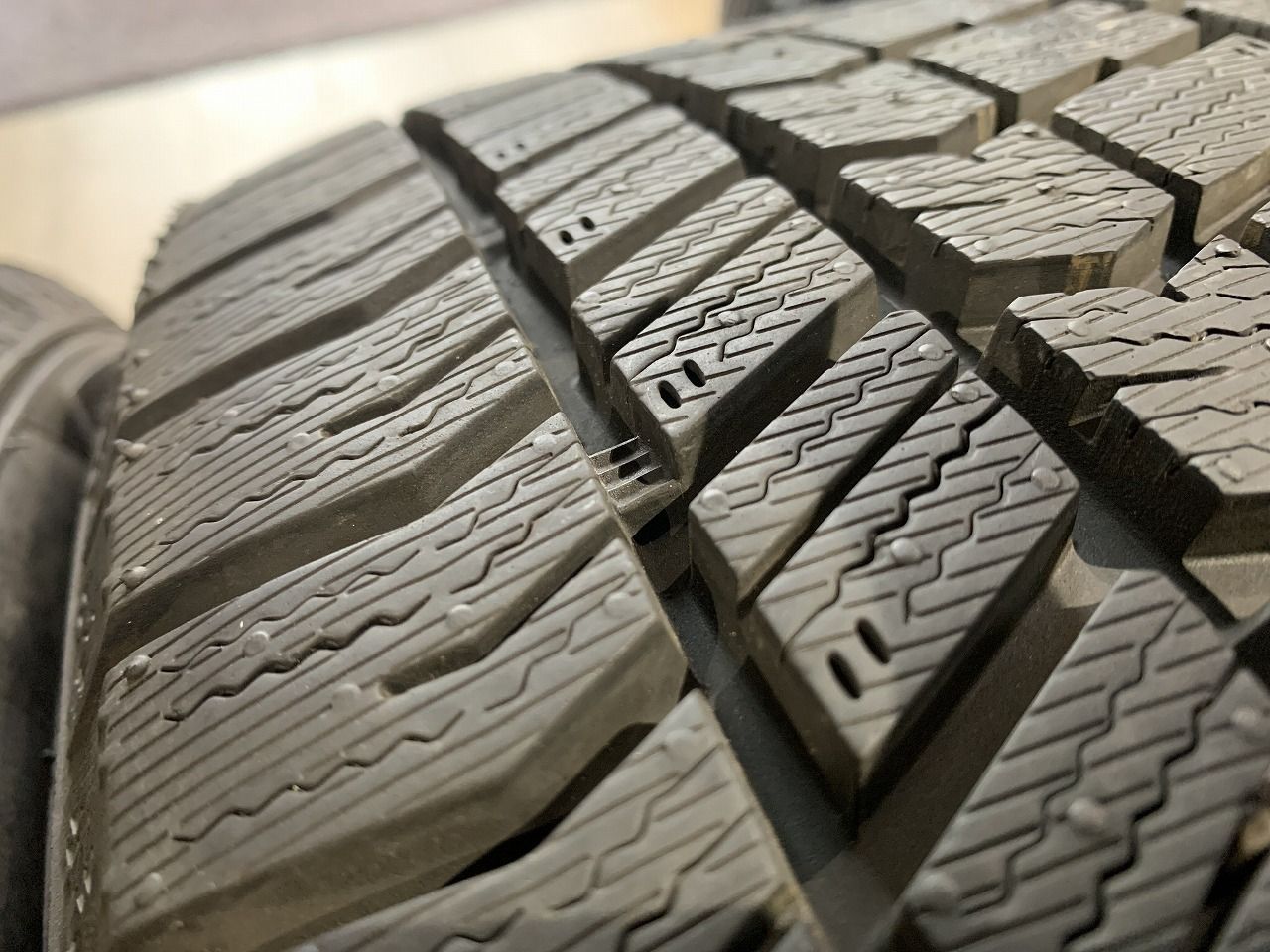 スタッドレス GOODYEAR