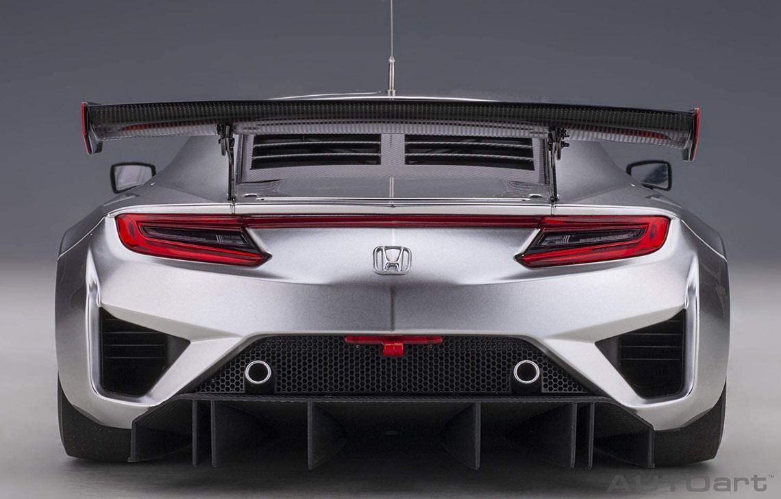 AUTOart 1/18 ホンダ NSX GT3 2018 ハイパー・シルバー 完成品 81897