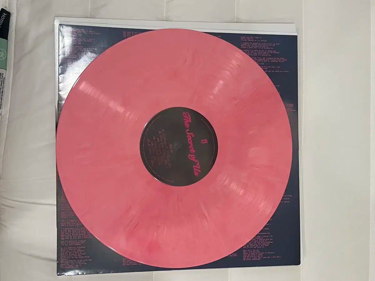 送料無料！ グレイシー エイブラムス LP The Secret of Us Target盤 【信頼店舗】