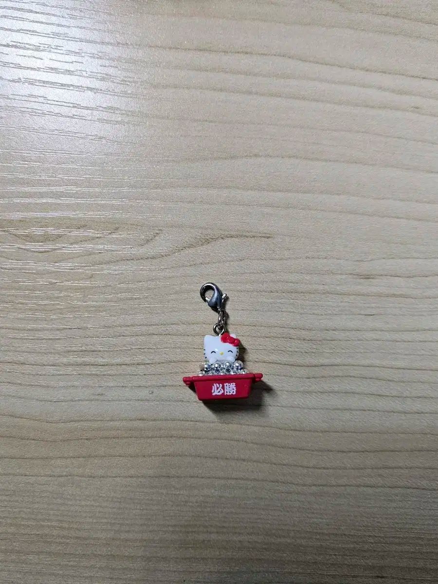 【雷市場（ポンジャン）商品韓国直送】 パチンコ hello kitty(ハローキティ) ストラップ カーネル