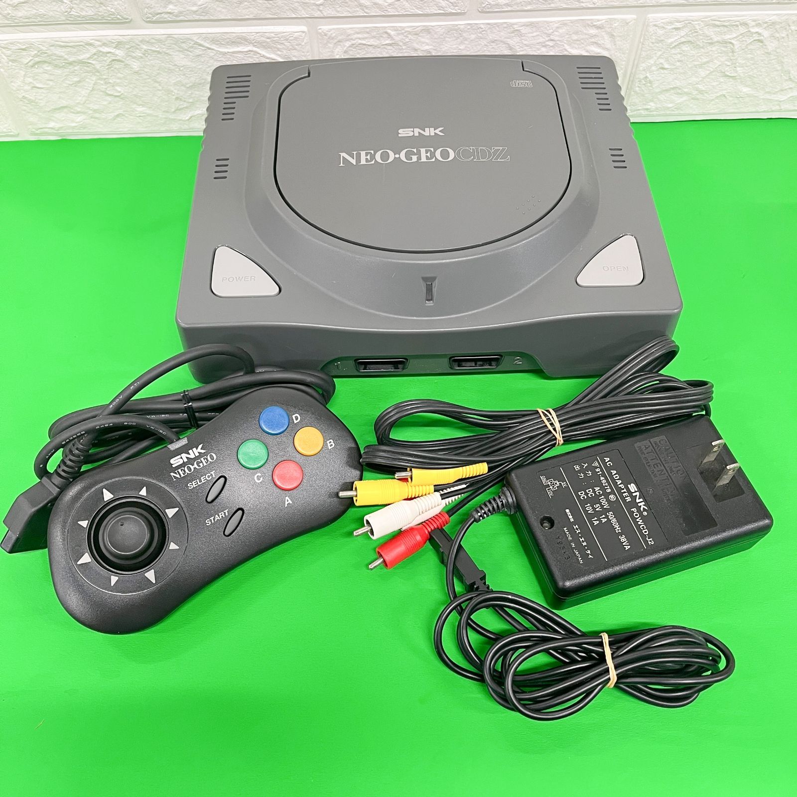 動作確認済・説明書付き】ネオジオCDZ SNK NEO-GEO レトロゲーム