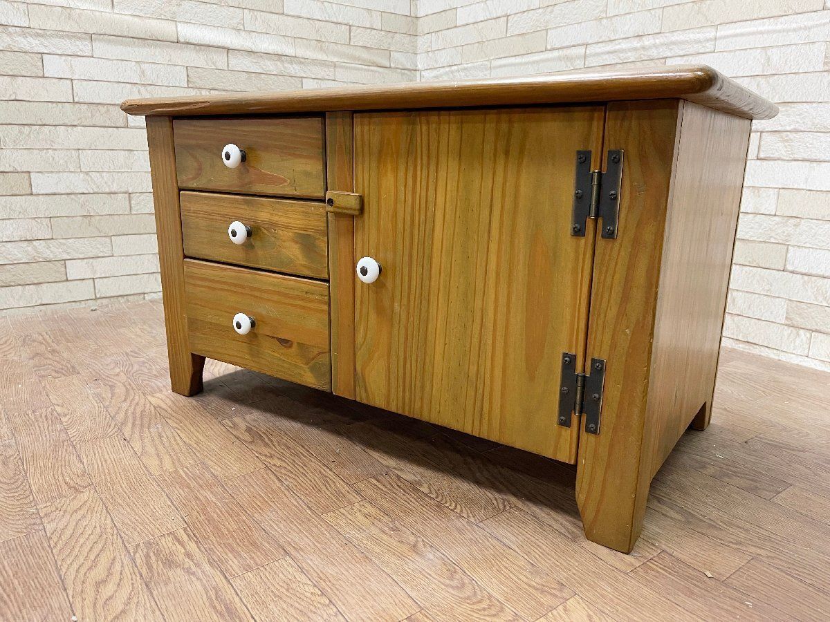 【新品】アンファン　コーハウス　コーナーキャビネット　カントリー　棚 新品】アンファン コーハウス コーナーキャビネット カントリー 棚