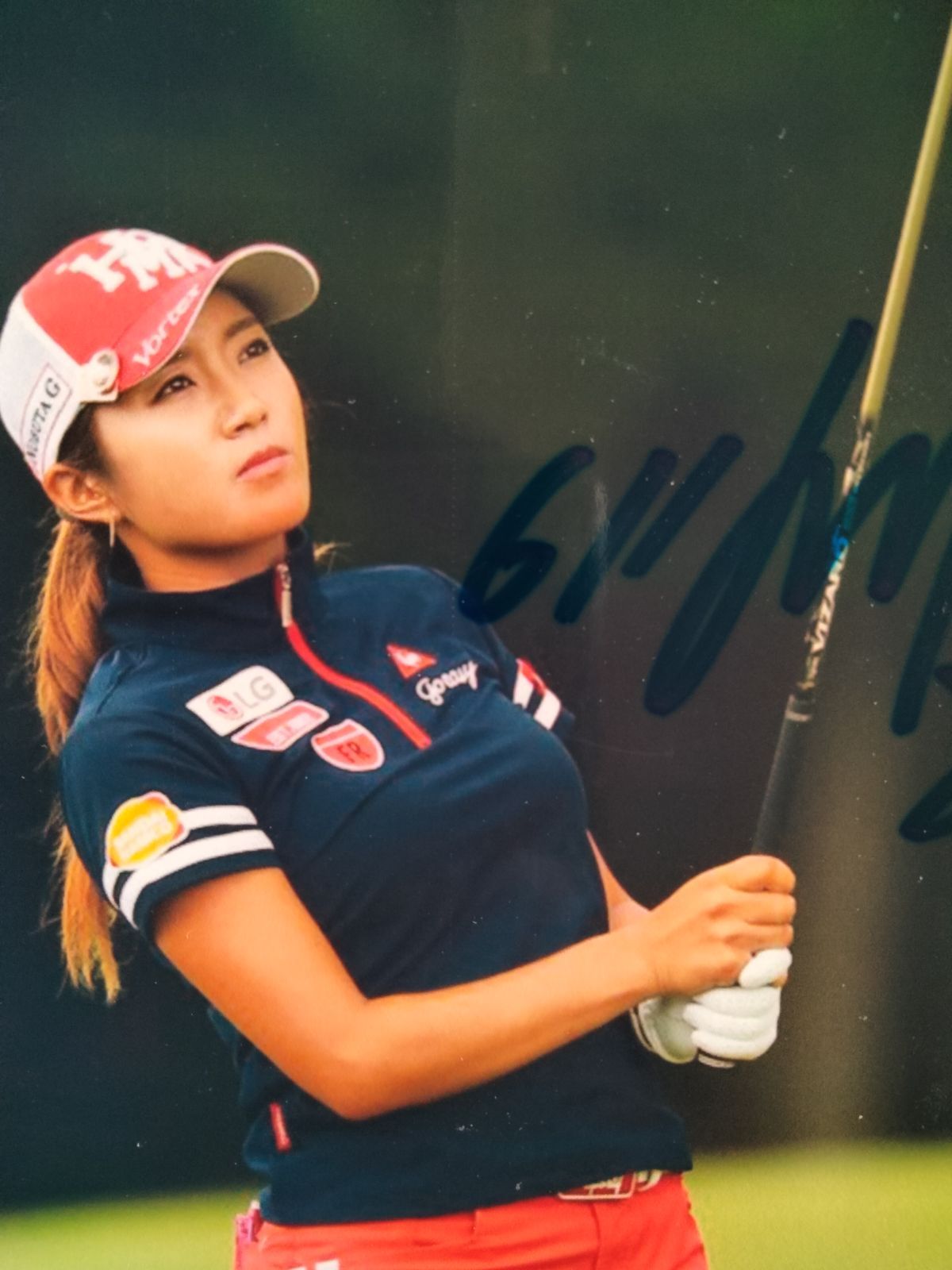 イ・ボミ直筆サイン入り2Lサイズ写真‥韓国女子プロゴルファー…Lee Bo