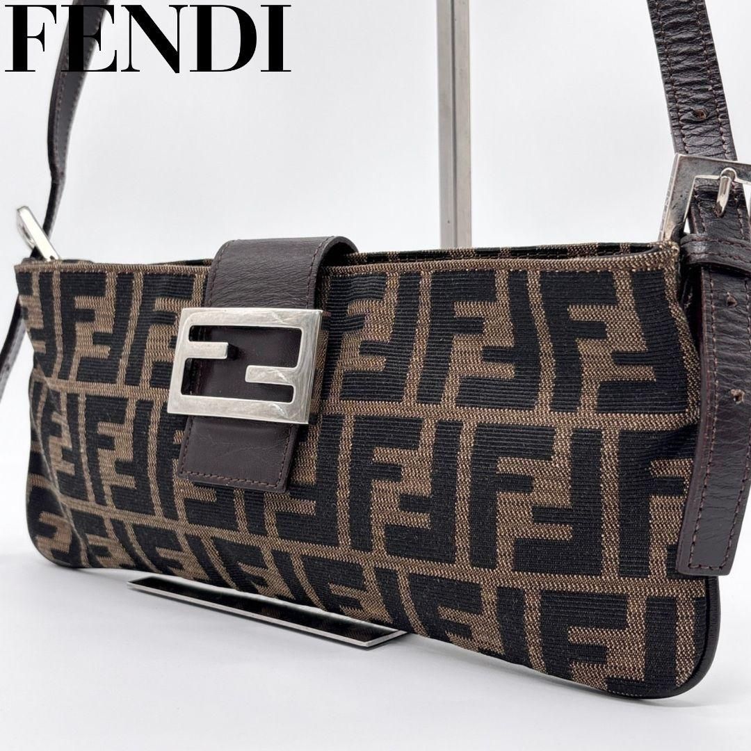 【美品✨】FENDI マンマバケット アクセサリーポーチ ズッキーノ 金具 フェンディ FENDI マンマバケット ズッカ ショルダーバッグ