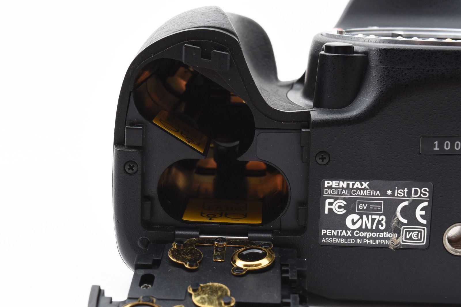 PENTAX *ist Ds デジタル一眼レフカメラ ボディ単体 PENTAX *ist PENTAX *ist Ds デジタル一眼レフカメラ ボディ単体 PENTAX *ist