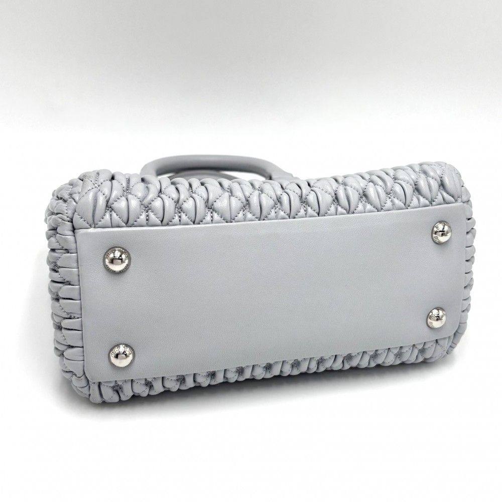 ナッパクリスタル miumiu ライトグレー