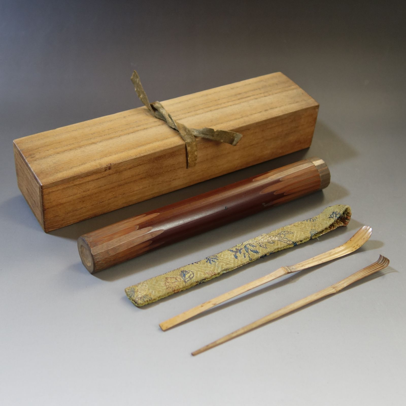 東大寺 永慶書付 銘『籠の僧』 茶杓 共箱 茶道具 東大寺 永慶書付 銘