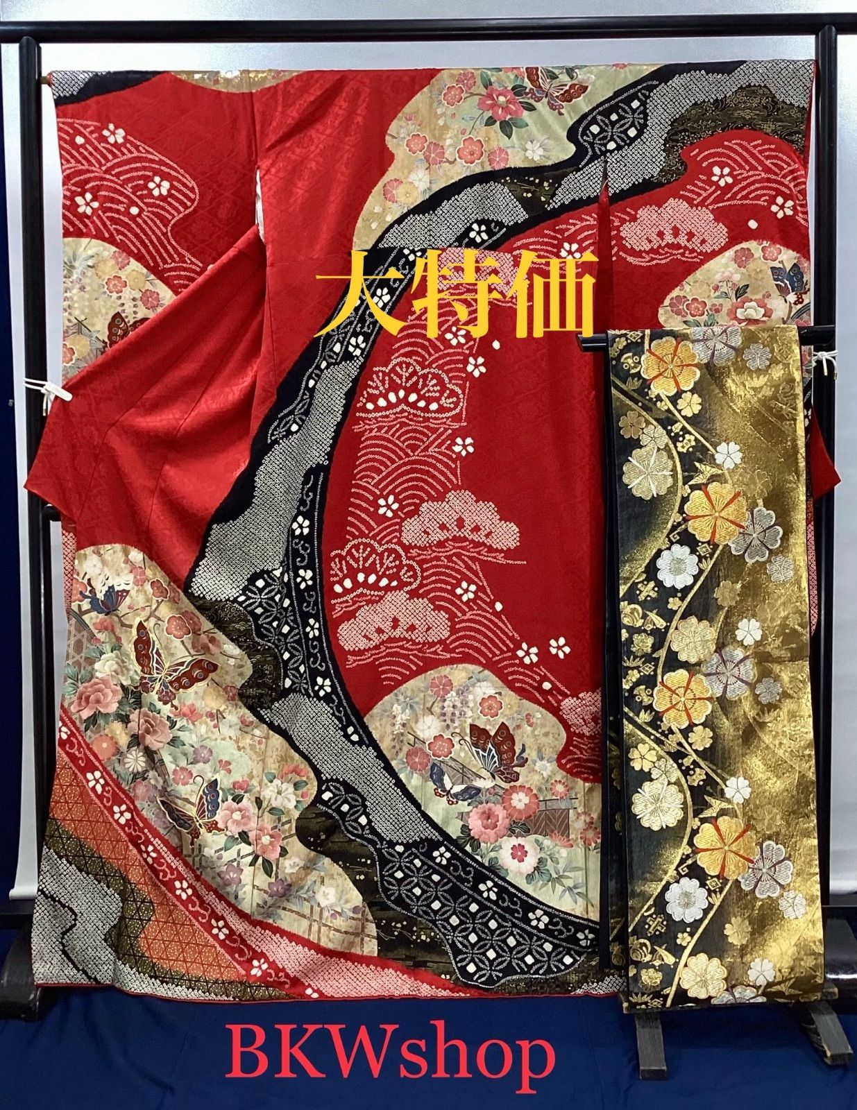 ＜大特価　現品限り＞　used　正絹　振袖・袋帯　2点セット　赤色　四季花・蝶　成人式　およばれ　着付け練習