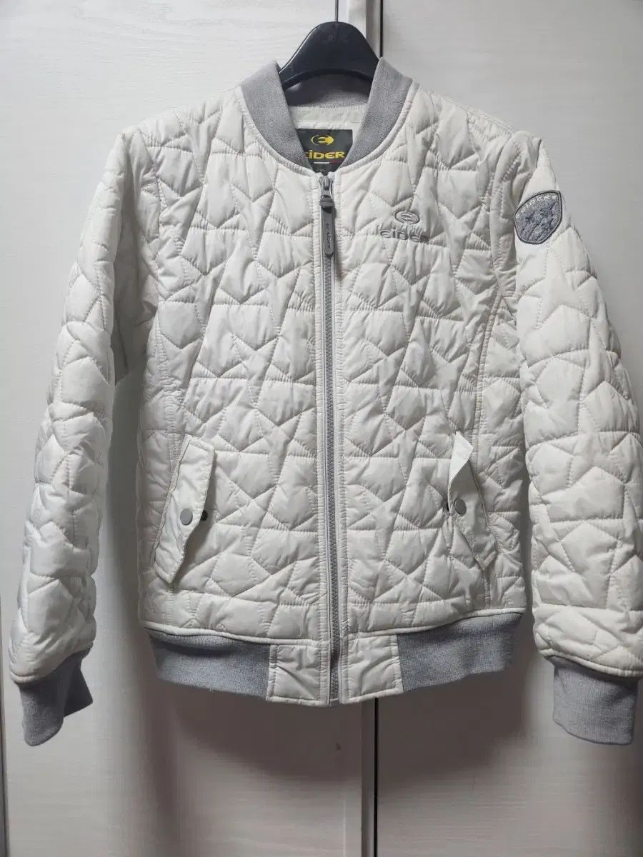 EIDER(アイダー) ライト キルトジャンパー 150