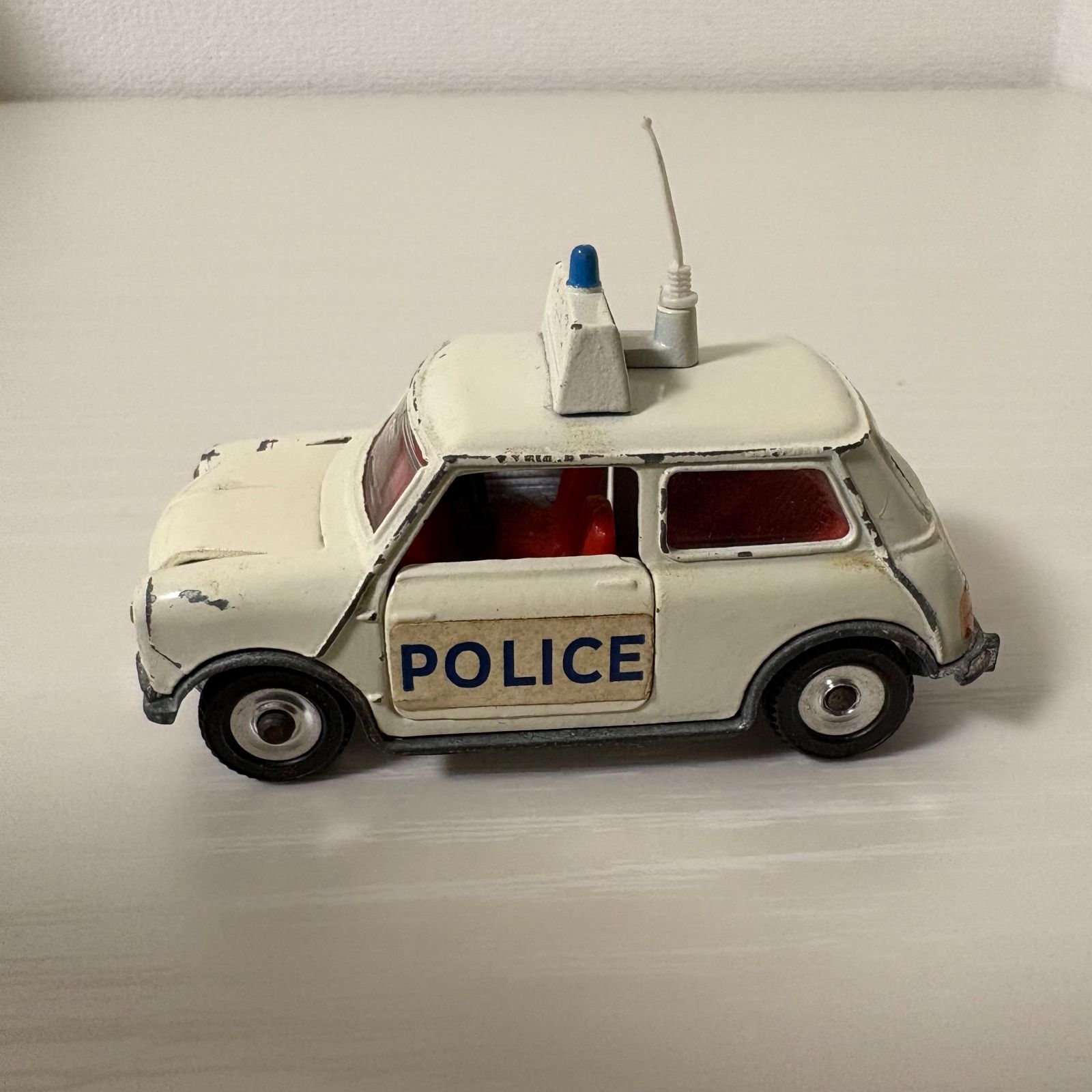 DINKY TOYS MECCANO LTD ディンキー ミニカー パトカー ミニ