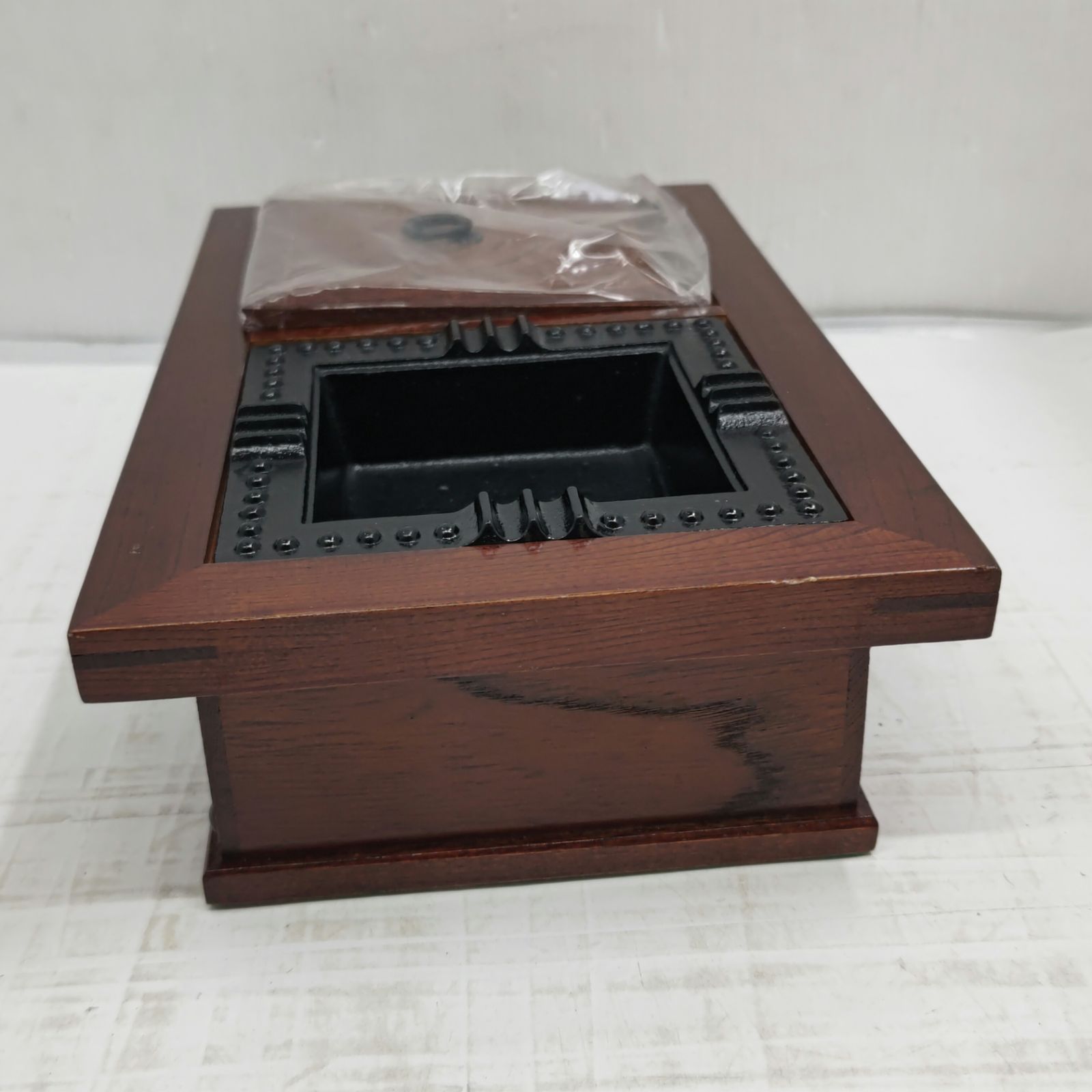 非売品】爆笑モアイ 灰皿 パチスロ景品 鋳物 置き物 - メルカリ