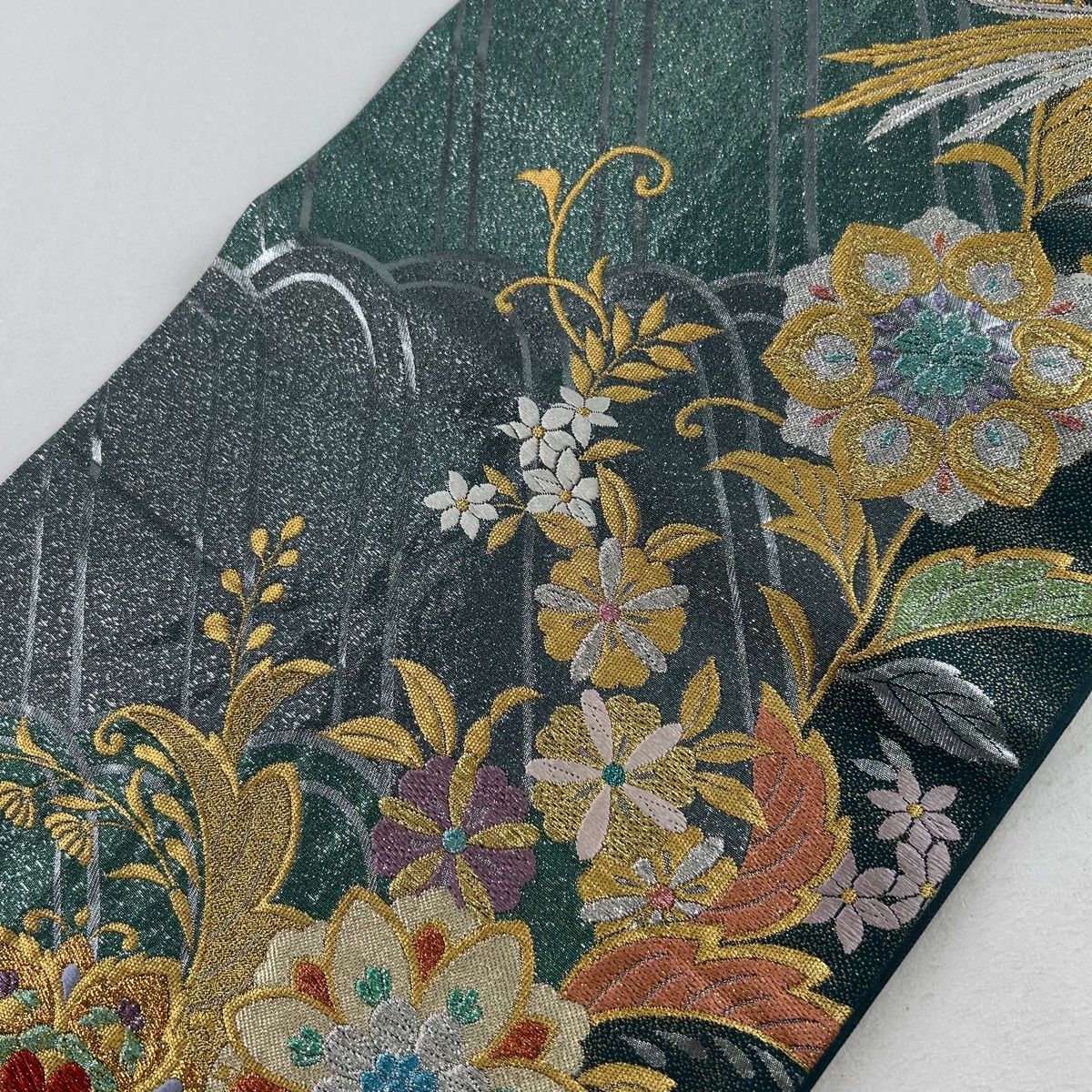 袋帯　洒落袋帯　正絹　花織 袋帯 美品 逸品 尾長鳥 草花 金糸 刺繍 灰緑 六通 正絹 中古 袋帯