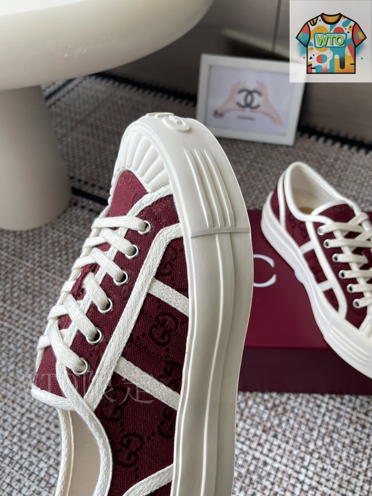 キャンバスシューズ