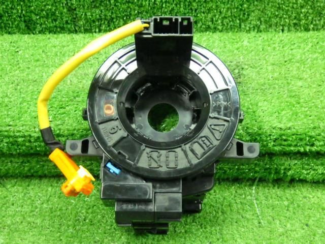 プリウス DAA-ZVW30 スパイラルケーブル 89245-74020 84307-74020 9130