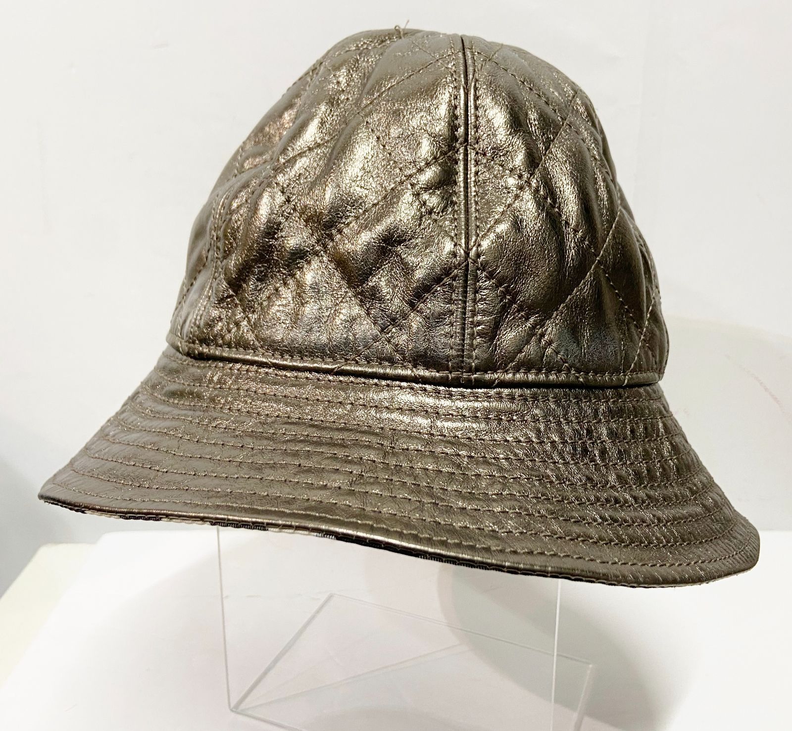 Used  バーバリー　リバーシブル　パケットハット　帽子　ノバチェック BURBERRY バーバリー リバーシブル バケットハット 帽子 ノバ