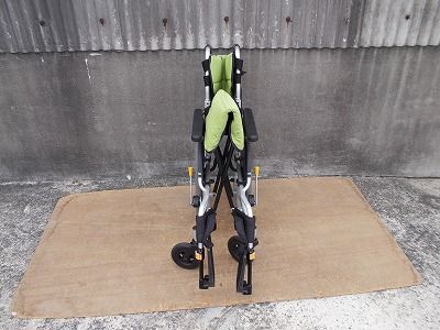 一部地域を除く 自走式車椅子