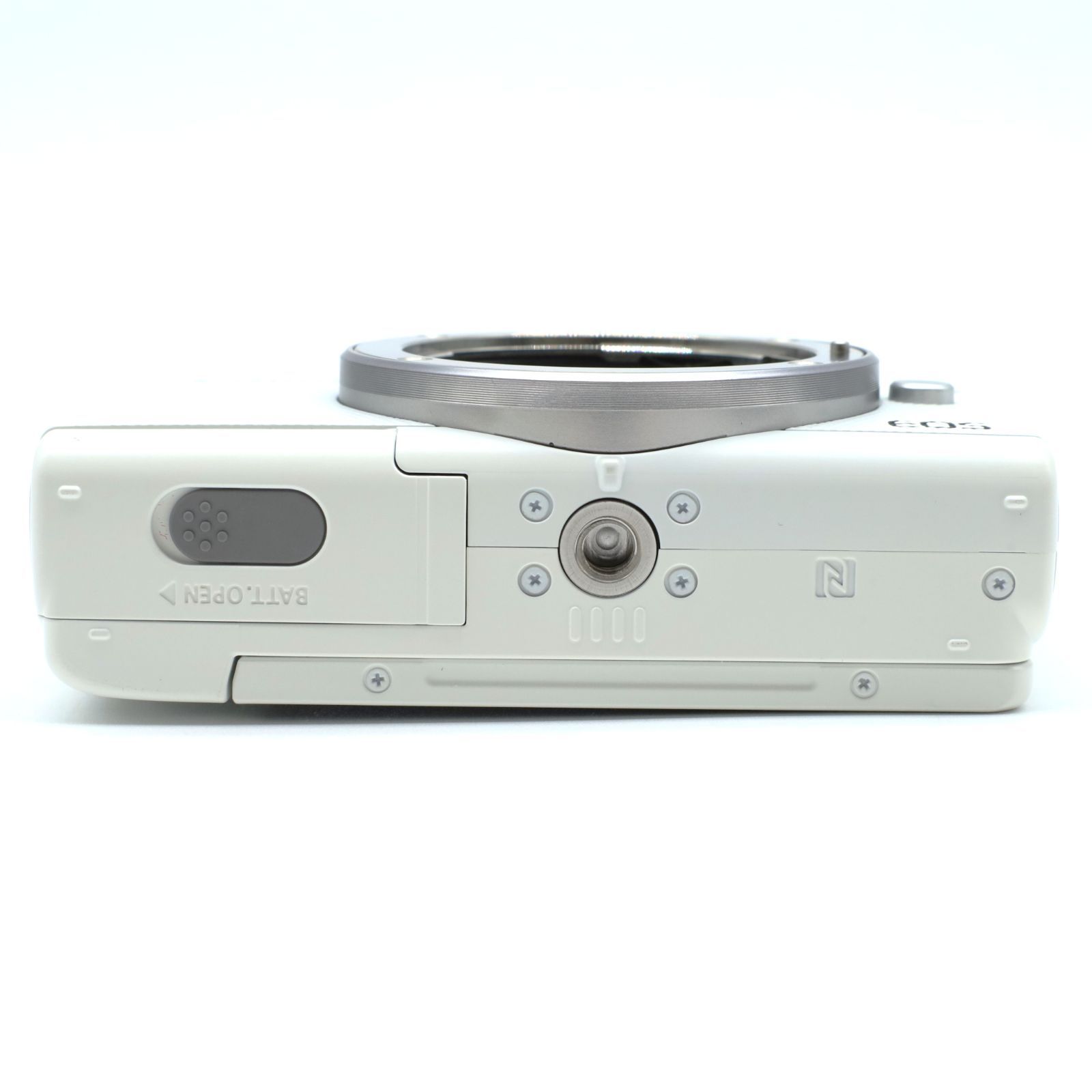 ☆新品級☆ CANON キヤノン EOS M100 ボディ ホワイト - メルカリ 