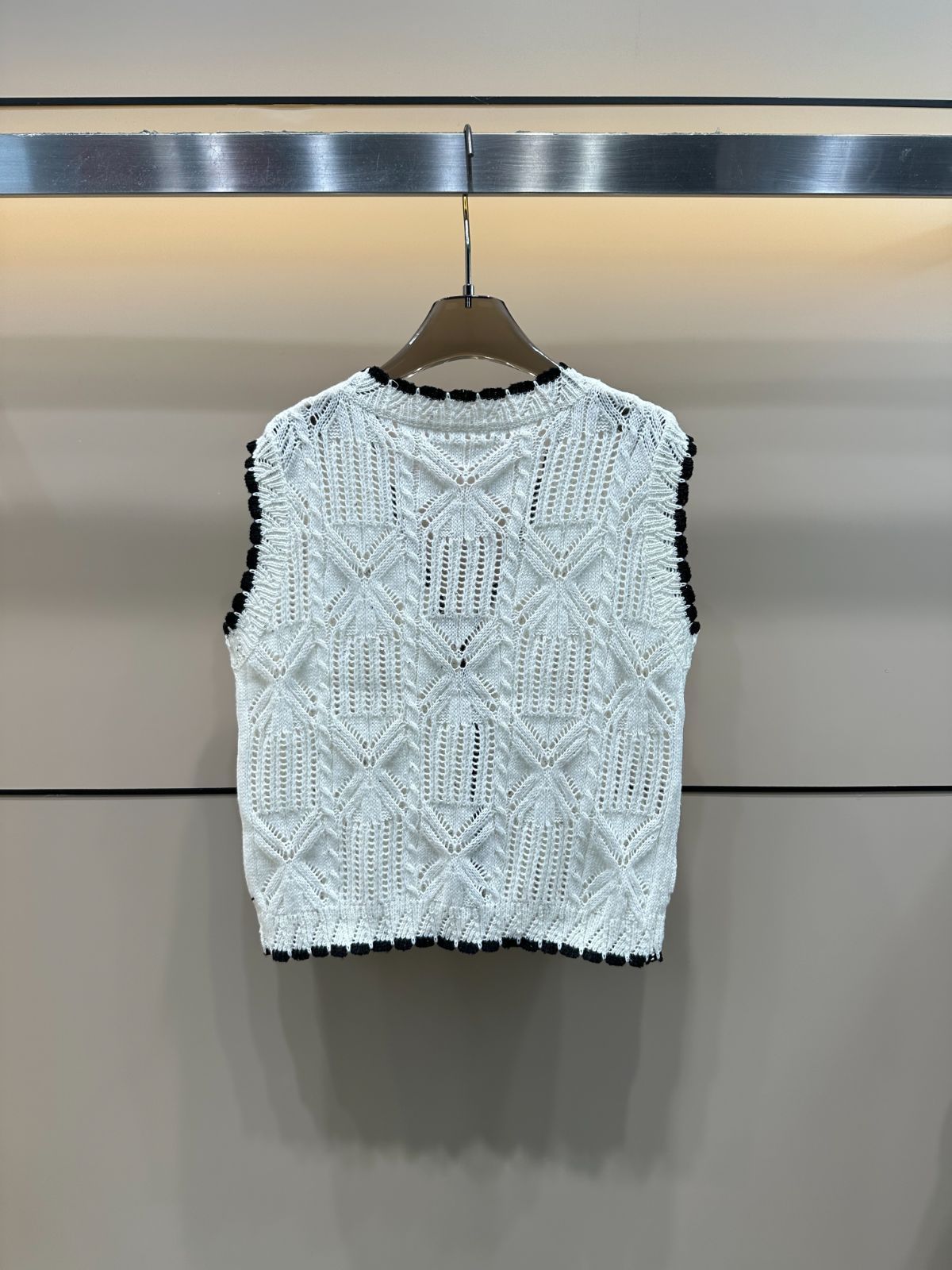 CELINE ニットベスト 今日特価】Celine 25 夏季 刺繍ストライプ カラーブレンド