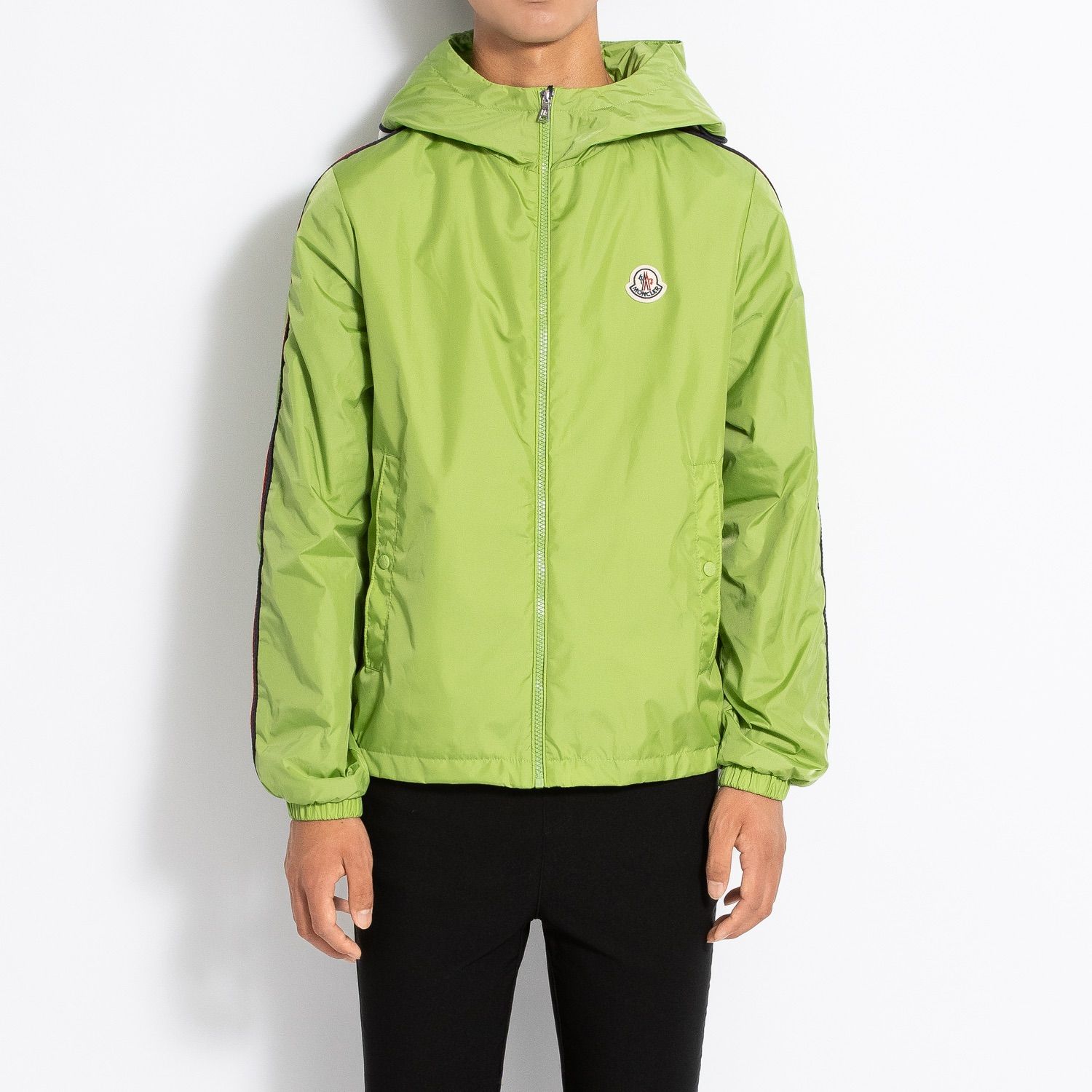 美品◯MONCLER モンクレール　キッズジャンバー◯104cm モンクレール キッズライン MONCLER KIDS ジャンパー アウター