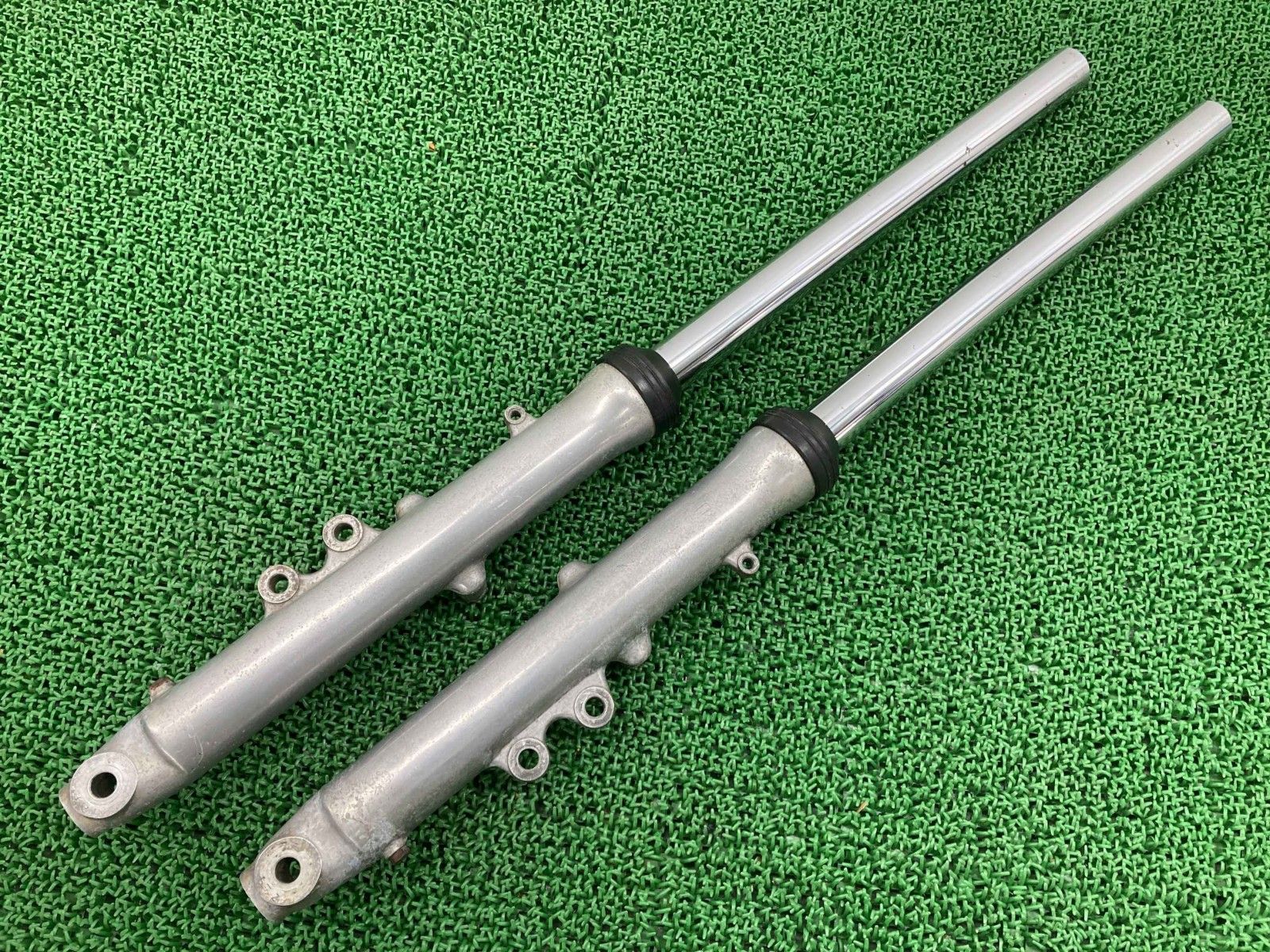 RZ250 RZ350 フロントフォーク 左右 ヤマハ 純正 バイク 部品 4L3 4U0 32φ 修復素材に コケキズ無し 車検 Genuine Ub