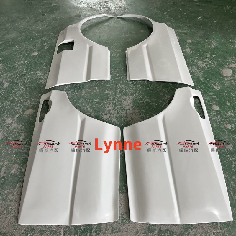 日産 スカイライン R34 GTT 4ドア 用 FRP製 ワイドリア