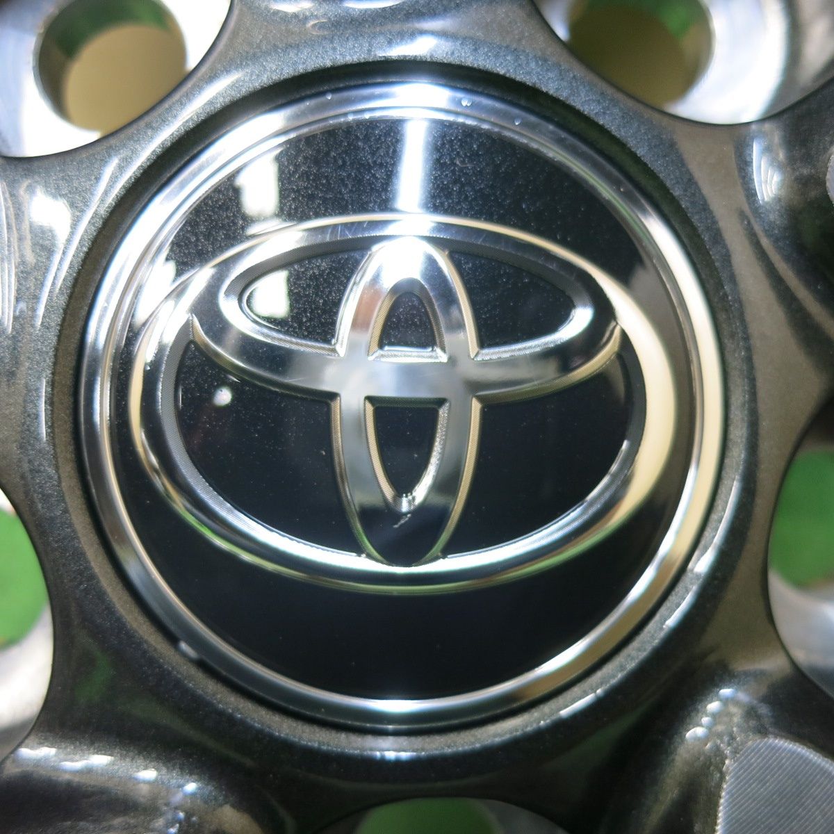 送料無料] 新車外し！1本☆トヨタ 90系 ノア ヴォクシー S-Z 純正