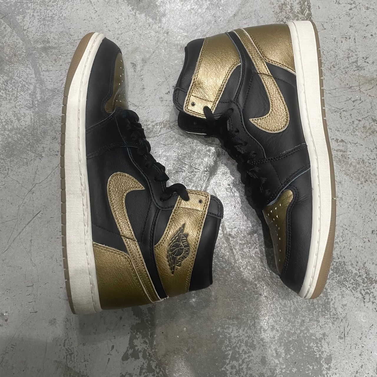 楽天市場】ナイキ コルテッツ 黒色 ブラック ゴールド 【 NIKE