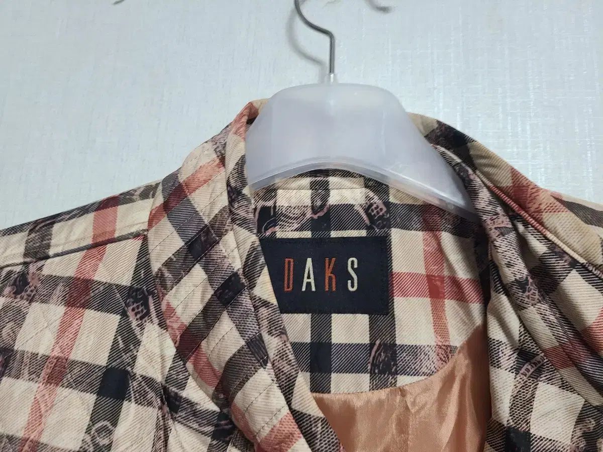 90 DAKS