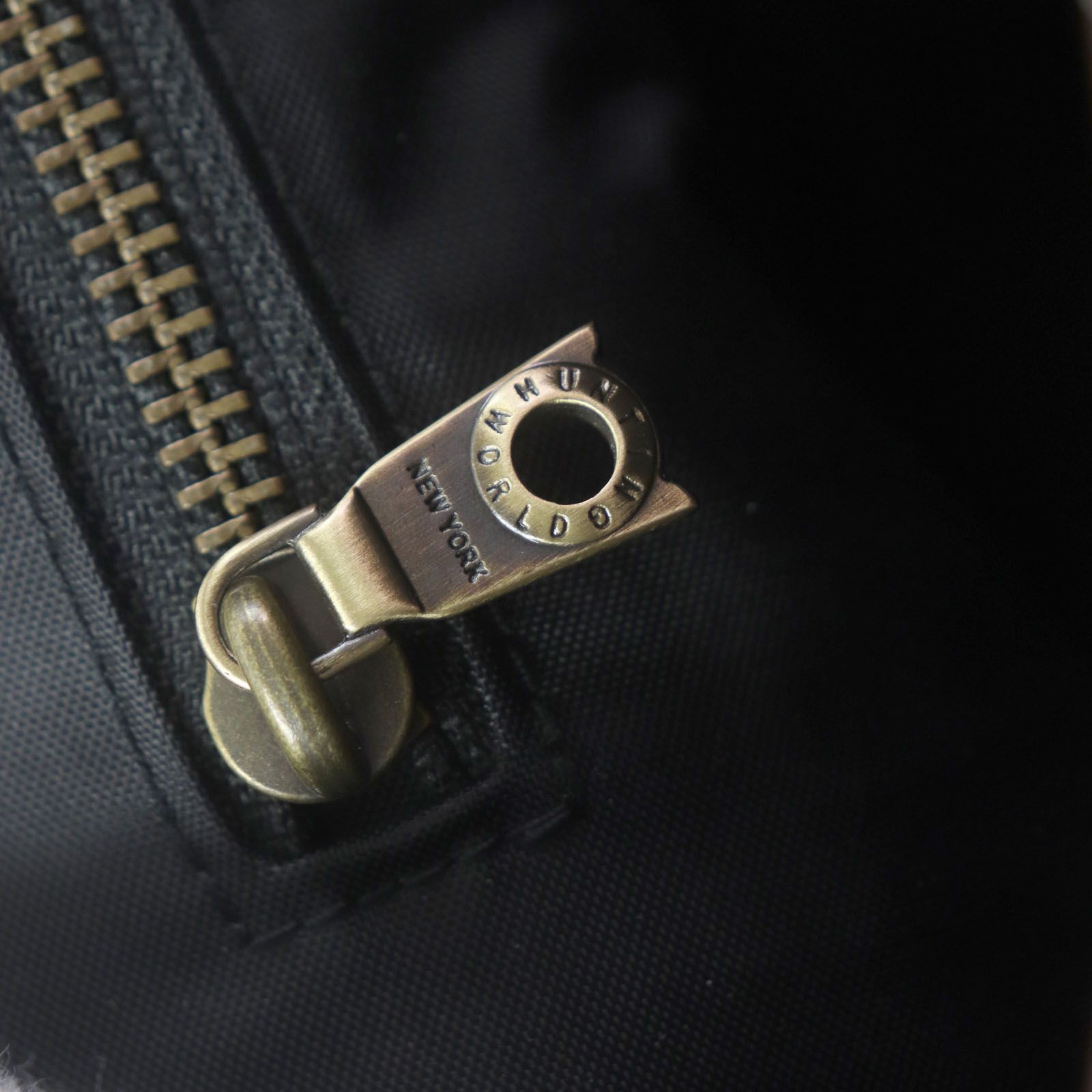 極美品 ハンティングワールド ショルダーバッグ バチュークロス