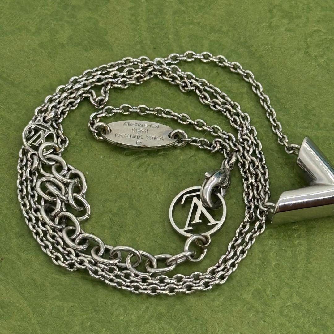 専用　ルイヴィトン ネックレス エセンシャルV シルバー LV ≪新品≫ Vuitton ルイヴィトン ネックレス・エセンシャルV