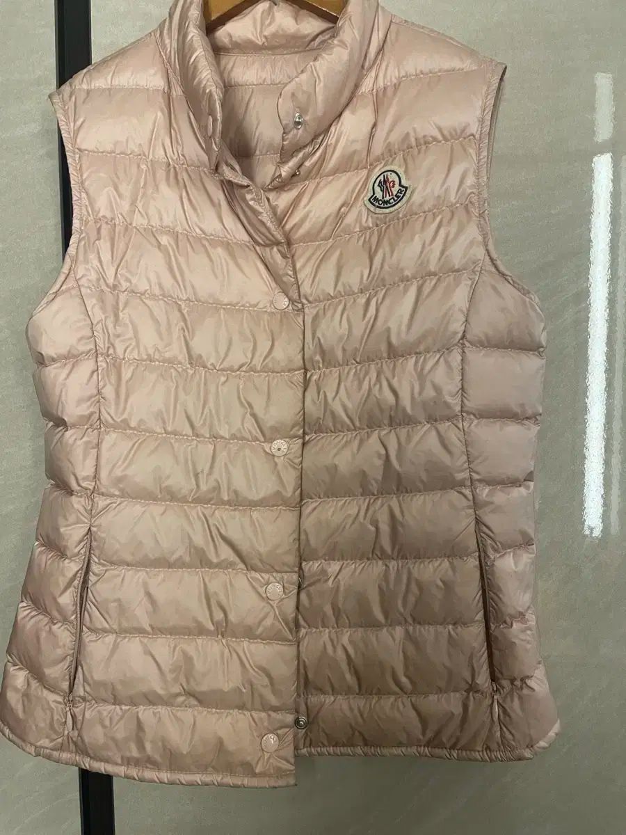 モンクレール 女の子 12 y ダウンベスト