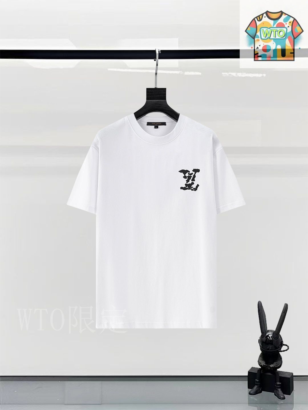 今日特価】Louis Vuitton 25SS プリントロゴ T シャツ 企業 t シャツ