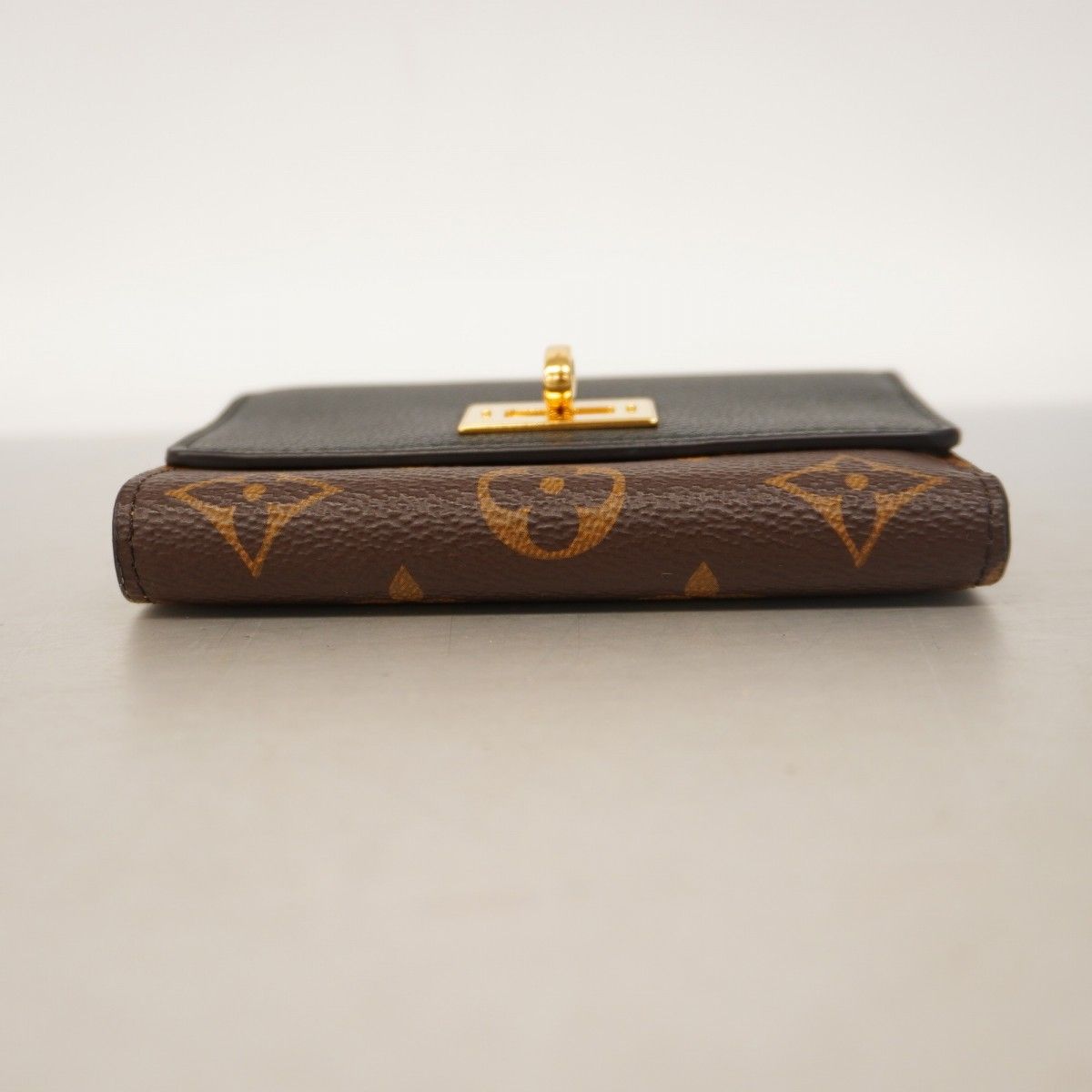 Louis Vuitton❣️二つ折り財布‼️グラフィティ❣️新品未使用品‼️ ルイヴィトン 三つ折り財布 レディース ポルトフォイユ