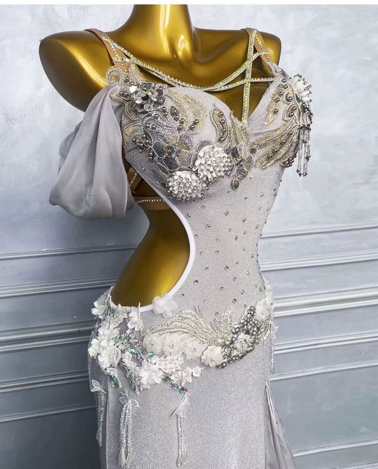 ベリーダンス ホームスポーツダンス バレエベリーダンスセット オリエンタル衣装 ブラ＆マーメイドスカートスパンコールデザイン 練習 衣装セット 上下セット オリエンタルベリーダンス服 ホワイト LLC-HASEGAWATOSO_COM