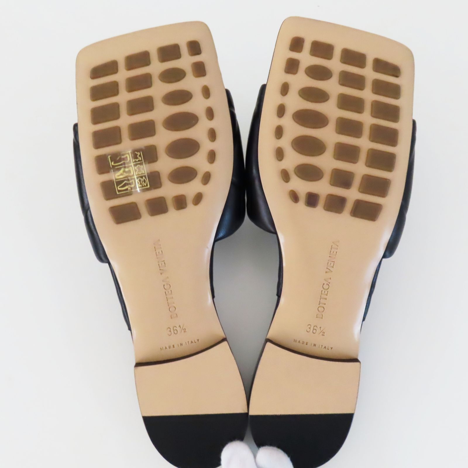 K10 極美品 BOTTEGA VENETA ボッテガヴェネタ キルティングレザー  