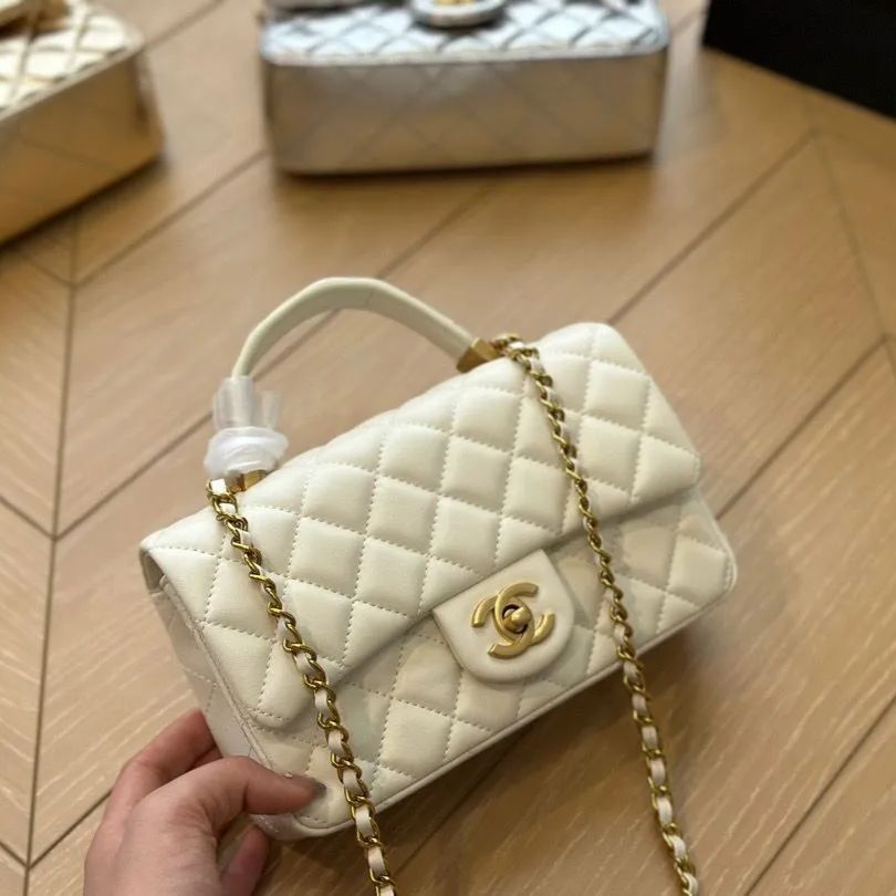 Chanel シャネル チェーン クロスボディバッグ