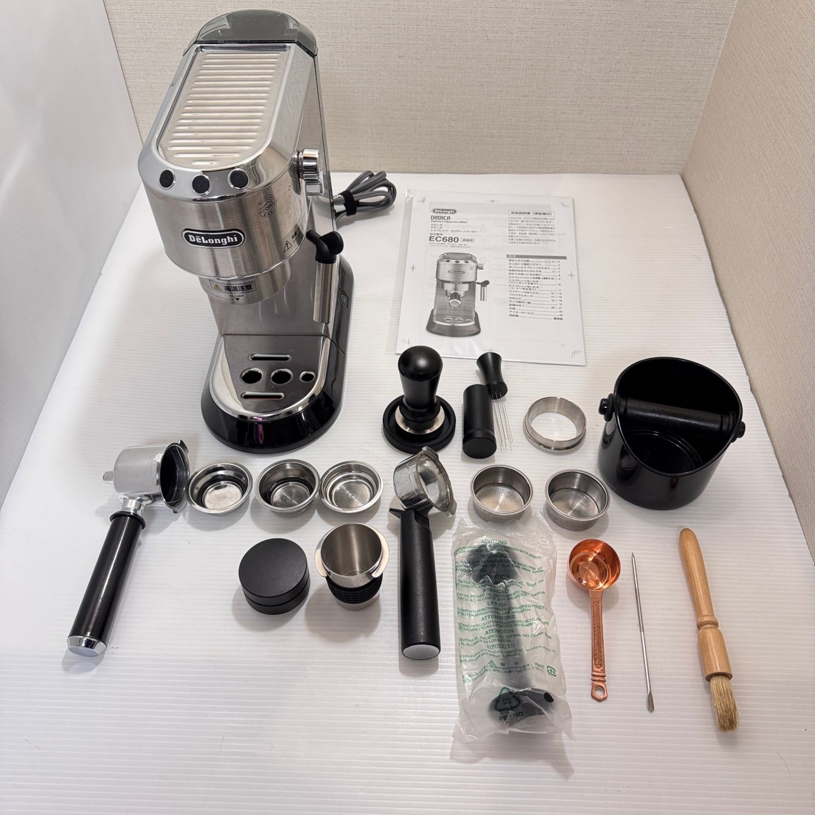 動作 済み DeLonghi デロンギ デディカ エスプレッソ カプチーノメーカー EC680M 付属品多数