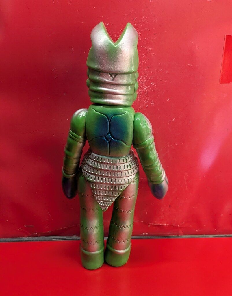 ジャイアントバルタン星人 ウルトラマン生誕25周年記念 限定復刻