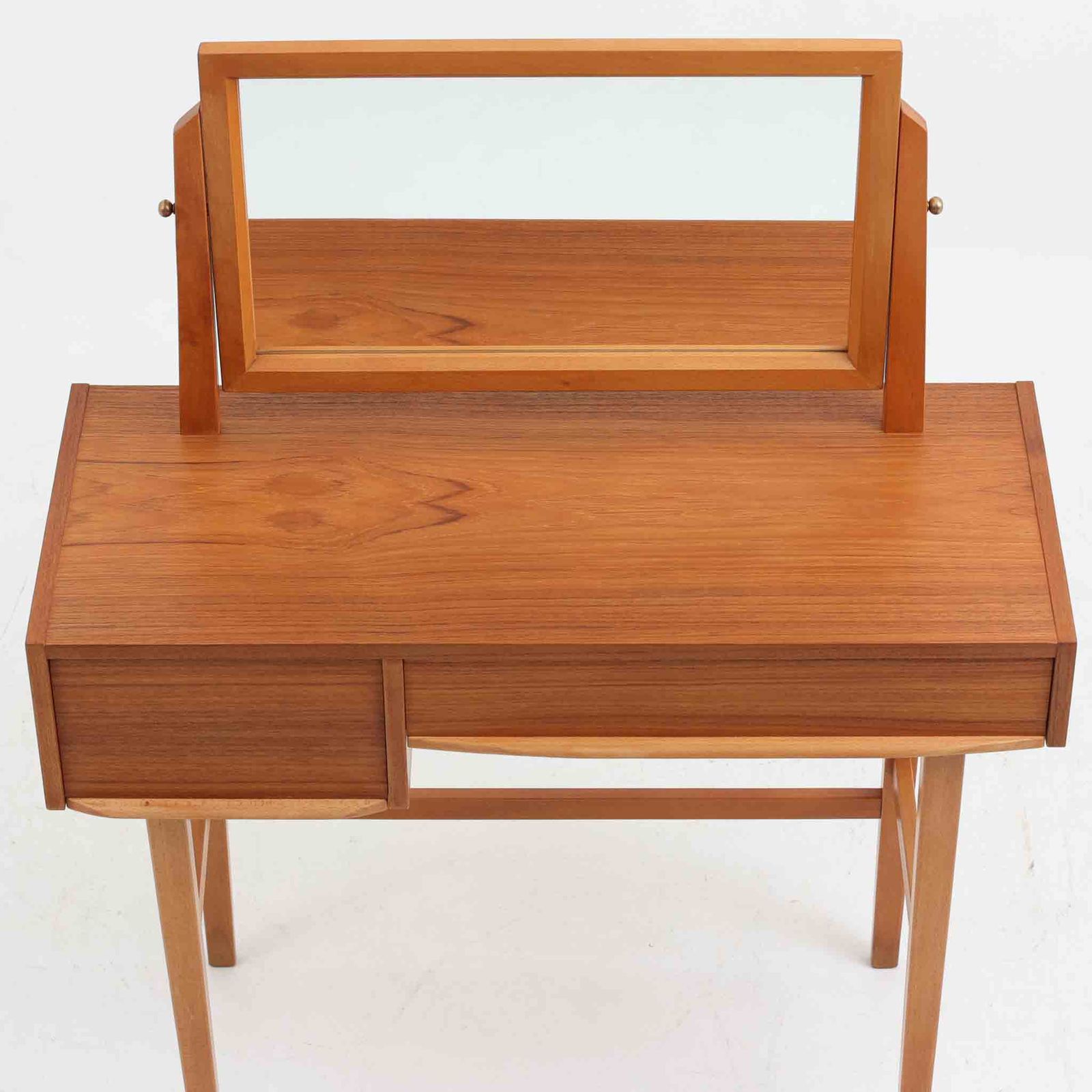 モダン収納 DK17574