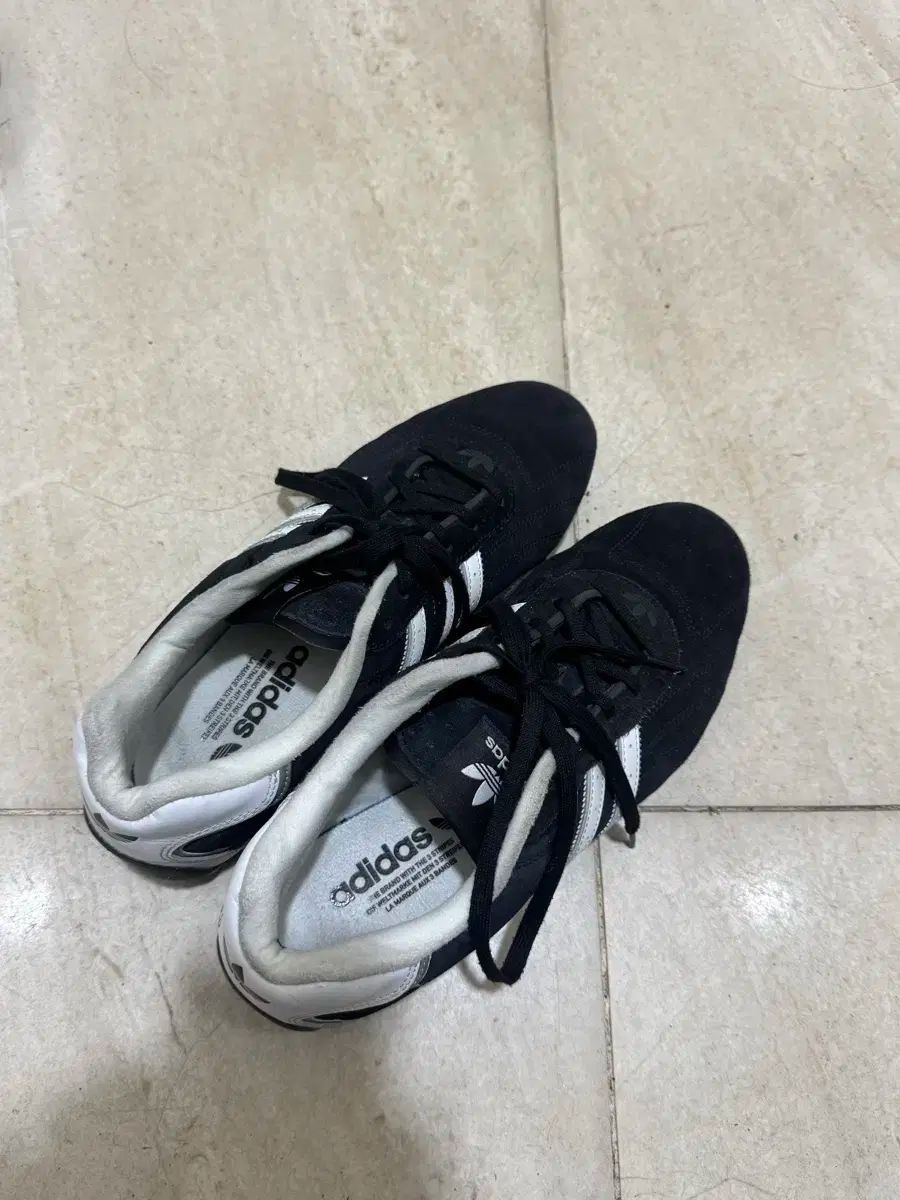 アディレーサー adidas アディダス スニーカー ジェニー 靴